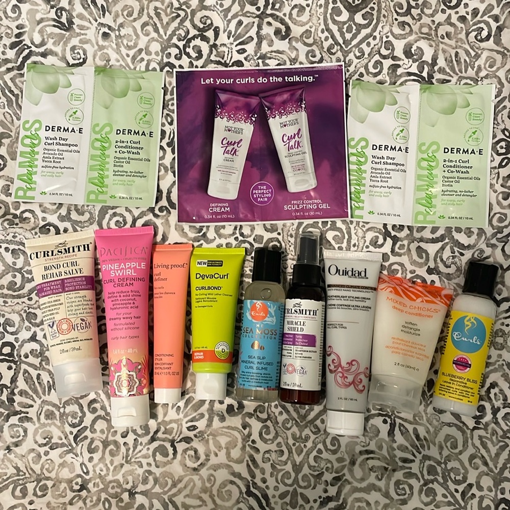 Curly hair samples